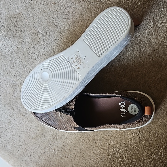 Ryka sneakers, size 10M, brown with black detail snake print, functioning zipper - Picture 2 of 2